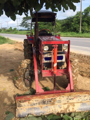 ขายรถไถยูเอ็มไทซัน