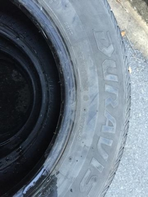 ยาง 215 70r15 Bridgestone R611 ปลายปี2011