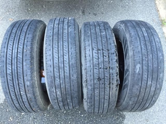 ยาง 215 70r15 Bridgestone R611 ปลายปี2011