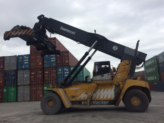 ขายรถยกตู้หนัก  ยี่ห้อ FANTUZZI