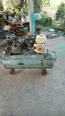 ถังลม 3 หัว  ถอดเครื่องออก ใส่ไดร์ ไฟฟ้าให้  ราคา 12000  บาท ต่อทีเบอร์ 0986683479  สิทธิ์ คับ