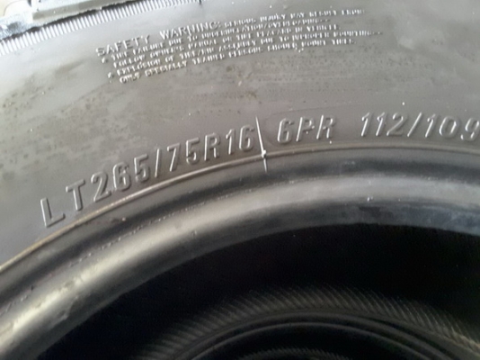 Maxxis Bighorn 265/75/16 ปี15 สภาพสวยๆ 1ชุด Maxxis Bighorn 265/75/16 ปี15 สภาพสวยๆ 1ชุด