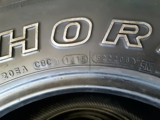 Maxxis Bighorn 265/75/16 ปี15 สภาพสวยๆ 1ชุด Maxxis Bighorn 265/75/16 ปี15 สภาพสวยๆ 1ชุด