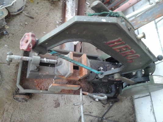 เครื่องตัดเหล็ก HERO เครื่องเลื่อยแบบชัก ขนาด 16" พร้อมมอเตอร์ พร้อมใช้งานคะ เครื่องตัดเหล็ก HERO เครื่องเลื่อยแบบชัก ขนาด 16" พร้อมมอเตอร์ พร้อมใช้งานคะ