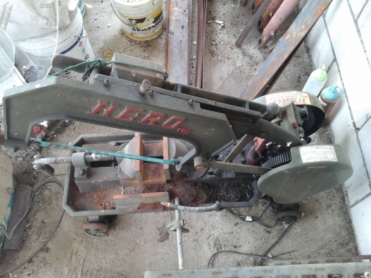 เครื่องตัดเหล็ก HERO เครื่องเลื่อยแบบชัก ขนาด 16" พร้อมมอเตอร์ พร้อมใช้งานคะ เครื่องตัดเหล็ก HERO เครื่องเลื่อยแบบชัก ขนาด 16" พร้อมมอเตอร์ พร้อมใช้งานคะ