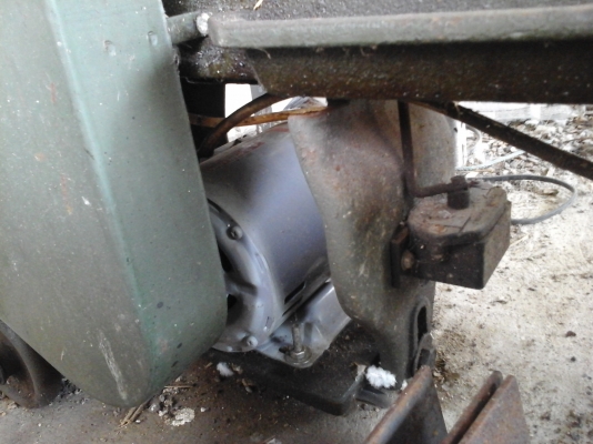 เครื่องตัดเหล็ก HERO เครื่องเลื่อยแบบชัก ขนาด 16" พร้อมมอเตอร์ พร้อมใช้งานคะ เครื่องตัดเหล็ก HERO เครื่องเลื่อยแบบชัก ขนาด 16" พร้อมมอเตอร์ พร้อมใช้งานคะ