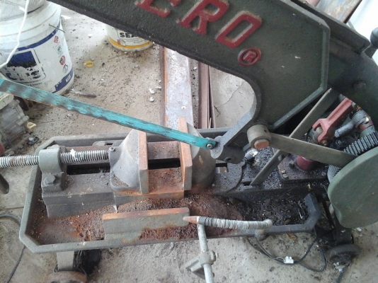 เครื่องตัดเหล็ก HERO เครื่องเลื่อยแบบชัก ขนาด 16" พร้อมมอเตอร์ พร้อมใช้งานคะ เครื่องตัดเหล็ก HERO เครื่องเลื่อยแบบชัก ขนาด 16" พร้อมมอเตอร์ พร้อมใช้งานคะ