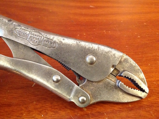 ขายคีมล็อค Vintage Petersen Vise Grip 10WR Dewitt, Nebr. ตี 3 แถว ขายคีมล็อค Vintage Petersen Vise Grip 10WR Dewitt, Nebr. ตี 3 แถว