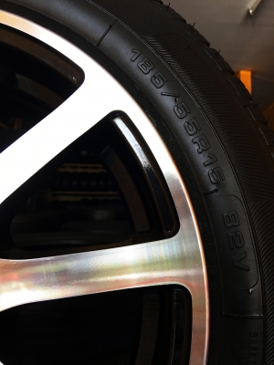 ล้อแม็กซ์ขอบ 15 4 รู / 6 รู 114 พร้อมยาง Good year 185/55 R15 สภาพนางฟ้า ล้อแม็กซ์ขอบ 15 4 รู / 6 รู 114 พร้อมยาง Good year 185/55 R15 สภาพนางฟ้า