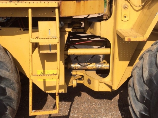 ขายรถตักล้อยาง CAT 910G รถนอกนำเข้าจากเองญี่ปุ่น สภาพสวยพร้อมใช้ มีVDOการทำงานครับ