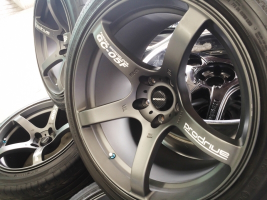 ล้อ prodrive gc 05f ขอบ 18 รูน็อต 5 รู พร้อมยาง สวยกริบ