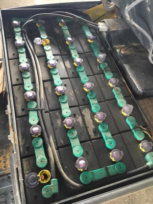 ฟอล์คลิฟต์ 1.5 ตัน KOMATSU FB15-12  รถเก่าญี่ปุ่น รถปี 2006