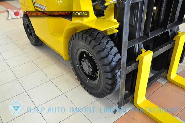 ขายรถโฟล์คลิฟท์มือสอง MITSUBISHI รุ่น FD20-09139 ราคา 235,000 บาท นำเข้าจากประเทศญี่ปุ่น 100\% ไม่เคยใช้งานในประเทศไทยMITSUBISHI รุ่น FG25-F17B-53999 ราคา 235,000 บาท