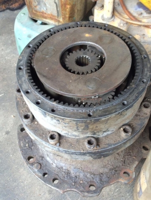 โป๊ะสวิง Hitachi EX300-2 เก่าญี่ปุ่น ไม่มีมอเตอร์ ราคา 70,000 บาท โป๊ะสวิง Hitachi EX300-2 เก่าญี่ปุ่น ไม่มีมอเตอร์ ราคา 70,000 บาท