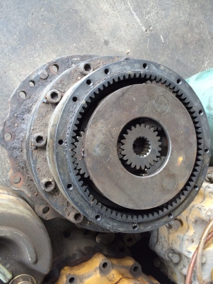 โป๊ะสวิง Hitachi EX300-2 เก่าญี่ปุ่น ไม่มีมอเตอร์ ราคา 70,000 บาท โป๊ะสวิง Hitachi EX300-2 เก่าญี่ปุ่น ไม่มีมอเตอร์ ราคา 70,000 บาท