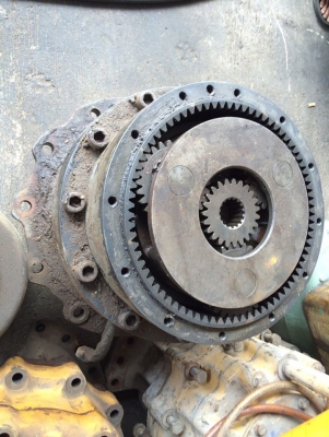 โป๊ะสวิง Hitachi EX300-2 เก่าญี่ปุ่น ไม่มีมอเตอร์ ราคา 70,000 บาท โป๊ะสวิง Hitachi EX300-2 เก่าญี่ปุ่น ไม่มีมอเตอร์ ราคา 70,000 บาท