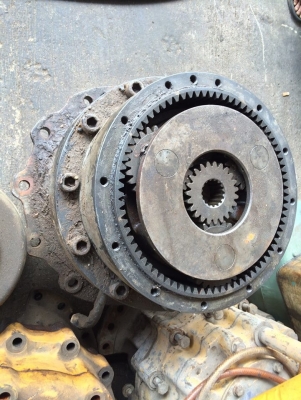 โป๊ะสวิง Hitachi EX300-2 เก่าญี่ปุ่น ไม่มีมอเตอร์ ราคา 70,000 บาท โป๊ะสวิง Hitachi EX300-2 เก่าญี่ปุ่น ไม่มีมอเตอร์ ราคา 70,000 บาท