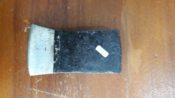 ขายหัวขวานตราแมวขนาด2 ปอน เก่าเก็บMADE IN GERMANY.