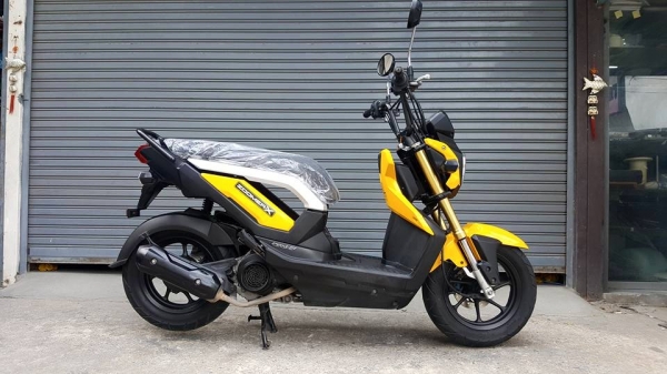 ขออนุญาติขาย HONDA ZOOMER-X NEW 110 CC. วิ่งน้อย 3,XXX KM สภาพสวย ฟรีค่าโอน