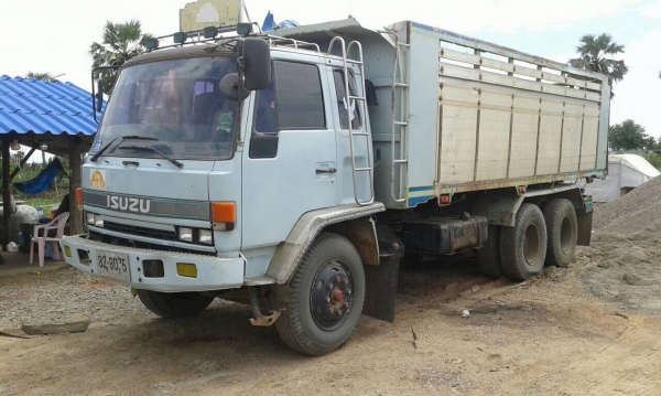 ขาย195นางฟ้าแท้กะบะเนียมเกียรฟูเลอรรถสวยเดิม