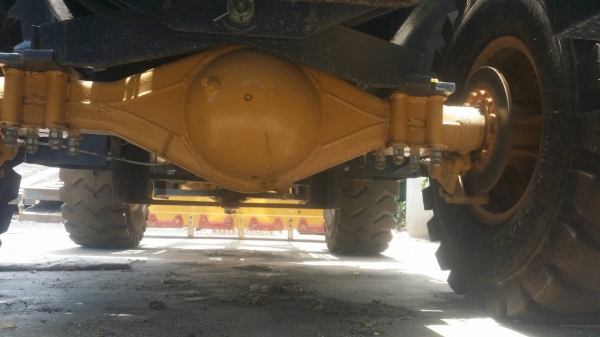 ขายรถตักล้อยาง ยี้ห้อ.MYZG รุ่น.ZL20 รถสวยจัด ใช้งานไม่ถึง 1000 ช.ม ราคา.650000 ต่อรอง