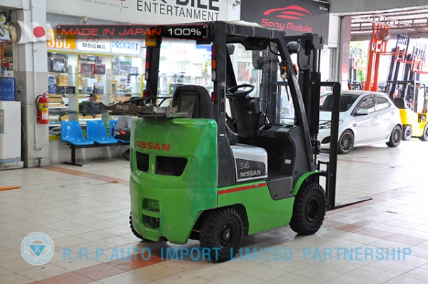 ขายรถโฟล์คลิฟท์มือสอง NISSAN รุ่น NAL01-000050 ราคา 175,000 บาท นำเข้าจากประเทศญี่ปุ่น 100\% ไม่เคยใช้งานในประเทศไทย