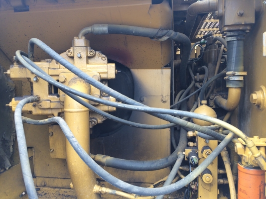 ขาย CAT 320 V2 ราคา 920000 บาท เครื่องดี ปั๊มดี ไฟฟ้าครบ แอร์ ใบแจ้งจำหน่าย โซ่ใหม่ ใบแทรคเต็ม สภาพสวยมาก ขาย CAT 320 V2 ราคา 920000 บาท เครื่องดี ปั๊มดี ไฟฟ้าครบ แอร์ ใบแจ้งจำหน่าย โซ่ใหม่ ใบแทรคเต็ม สภาพสวยมาก