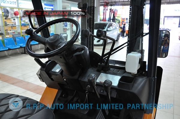 ขายรถโฟล์คลิฟท์มือสอง TOYOTAรุ่น 7FG15-10480 ราคา 185,000 บาท นำเข้าจากประเทศญี่ปุ่น 100\% ไม่เคยใช้งานในไทย