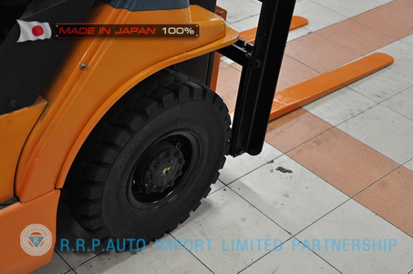 ขายรถโฟล์คลิฟท์มือสอง TOYOTAรุ่น 7FG15-10480 ราคา 185,000 บาท นำเข้าจากประเทศญี่ปุ่น 100\% ไม่เคยใช้งานในไทย