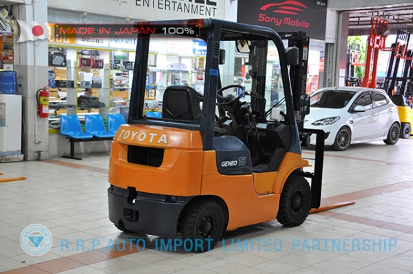 ขายรถโฟล์คลิฟท์มือสอง TOYOTAรุ่น 7FG15-10480 ราคา 185,000 บาท นำเข้าจากประเทศญี่ปุ่น 100\% ไม่เคยใช้งานในไทย