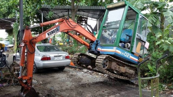 รถขุด KUBOTA KH021 ปั้มดี เอวแน่น เครื่องทำงานดี รถขุด KUBOTA KH021 ปั้มดี เอวแน่น เครื่องทำงานดี
