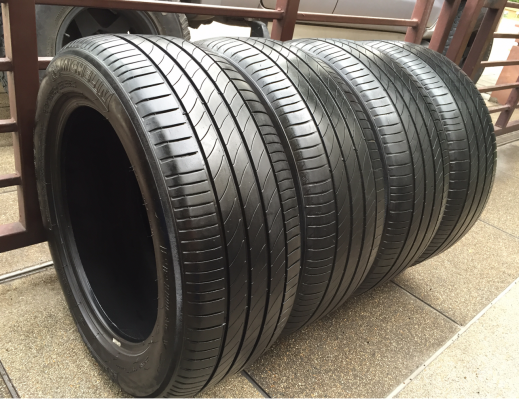 ยาง Michelin 3st 225 55 17 ปลายปี14 ดอกเต็ม ไม่มีปะ ราคาไม่แพง