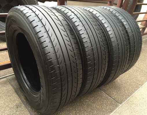ยาง Goodyear 215 70 15 ปี15 ดอกเต็ม ไม่มีปะ ราคาไม่แพง