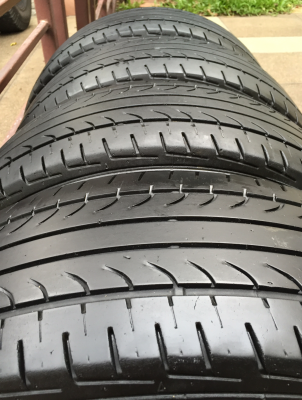 ยาง Goodyear 215 70 15 ปี15 ดอกเต็ม ไม่มีปะ ราคาไม่แพง