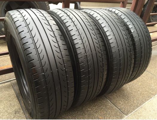 ยาง Goodyear 215 70 15 ปี15 ดอกเต็ม ไม่มีปะ ราคาไม่แพง