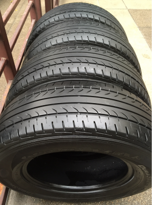 ยาง Goodyear 215 70 15 ปี15 ดอกเต็ม ไม่มีปะ ราคาไม่แพง