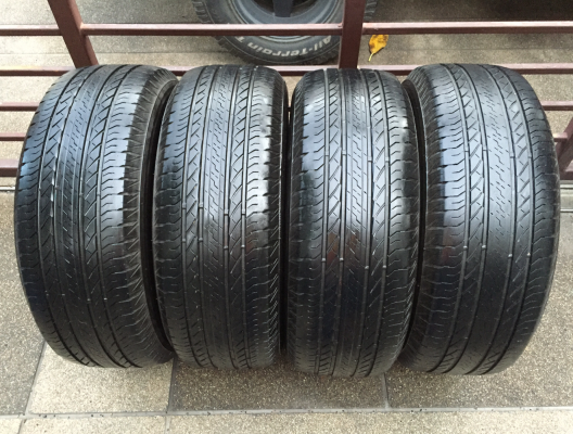 ยาง Bridgestone 265 65 17 ปลายปี14 ดอกเยอะ พร้อมใช้งาน ราคาไม่แพง