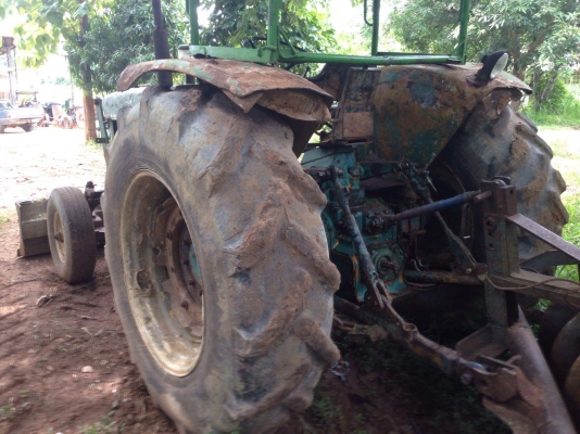 ขายรถไถจอร์นเดียร์ รุ่น 3020 ขายรถไถจอร์นเดียร์ รุ่น 3020