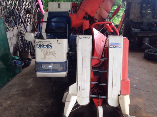 ขายรถเกี่ยวข้าว คูโบต้า