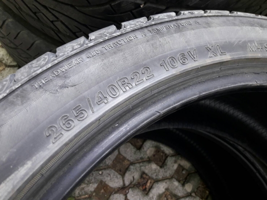 ขายยาง Sunny 265/40R22 ปี 14 099-3969553