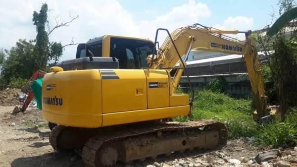 ขายดาวน์ Komatsu PC120-8 ไมล์ 5,000 ขม. สภาพสวยค่ะ ขายดาวน์ Komatsu PC120-8 ไมล์ 5,000 ขม. สภาพสวยค่ะ