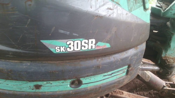 ขายด่วน KOBELCO SK30SR คอลโทรลสั้น ปั้มนิ้ว เครื่องปั้มดีรถพร้อมใช้งานครับ เอกสารใบอินวอยซ์ครับ