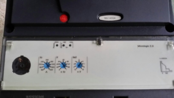 เบรกเกอร์ Schneider