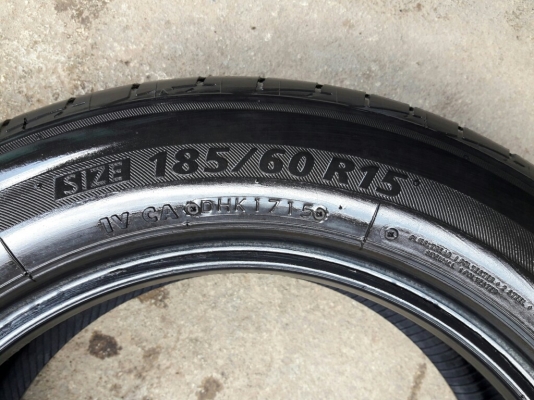 ยางBRIDGESTONE รุ่น Ecopia EP200.185 60R15 ปี2015 สภาพสวยมากๆดอกเยอะมากๆคุ้มสุดๆใช้อีกนาน
