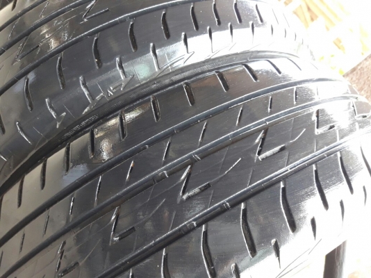 ยางBRIDGESTONE รุ่น Ecopia EP200.185 60R15 ปี2015 สภาพสวยมากๆดอกเยอะมากๆคุ้มสุดๆใช้อีกนาน