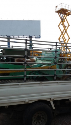 รถตัดหญ้า ตีหญ้าสูง tractor-backhoe  ก็มีนะครับ ตัวนี้ส่งให้ลูกค้า จุนทบุรีครับ ขอบคุณครับ