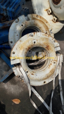 ขายเวทถ่วงล้อหลังรถไถฟอ์ด นิวฮอลแลนด์ เก่านอก แท้ติดรถมีหลายชุดสภาพสวยๆ แผ่นหนาหนักมาก แผ่นละ2,500บาท.