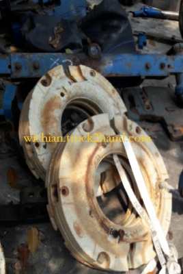 ขายเวทถ่วงล้อหลังรถไถฟอ์ด นิวฮอลแลนด์ เก่านอก แท้ติดรถมีหลายชุดสภาพสวยๆ แผ่นหนาหนักมาก แผ่นละ2,500บาท.