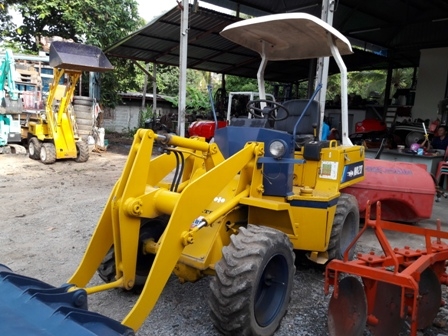 รถตัก KOMATSU WA20 รถตัก KOMATSU WA20