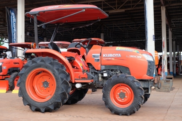 รถไถรุ่น L3608DT + ผาน 1 ตัว ดาวน์ 5,000 บาท โทร089-0111624